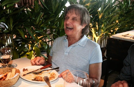 Restaurantes criam pratos em homenagem a Roberto Carlos