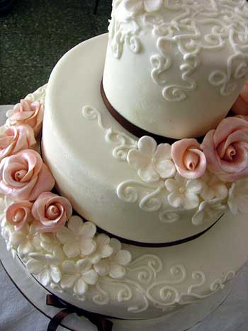 coral vintage wedding cakes