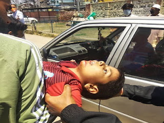 कश्मीर में CRPF की पार्टी पर हमला /आतंकियों ने जवानों पर फायरिंग की, एक शहीद; एक बच्चे की भी जान गई