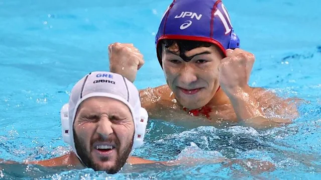 Jogador japonês comemora durante durante jogo contra a Grécia nos Jogos Olímpicos