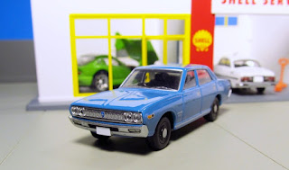 Tomica Limited Vintage LV-N30a 1974 Nissan Cedric Standard 