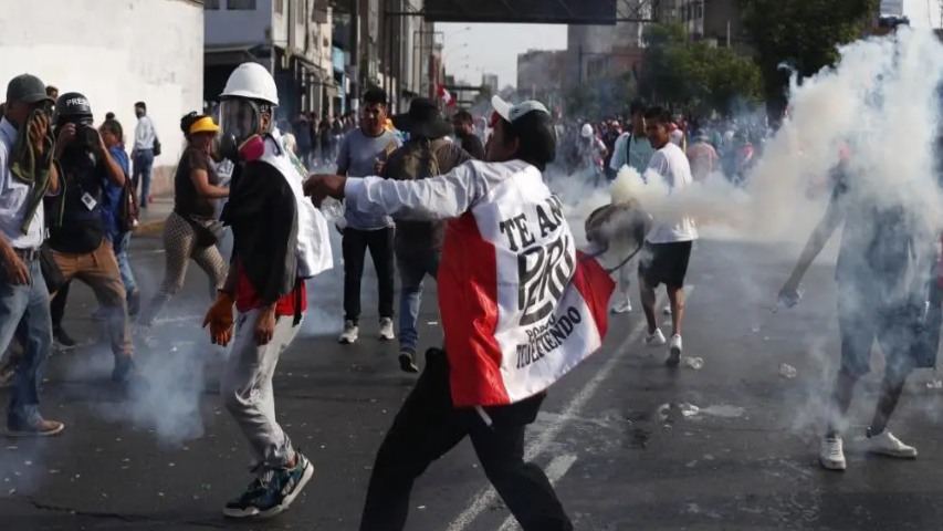 Protestas en el sur de Perú dejaron 27 heridos