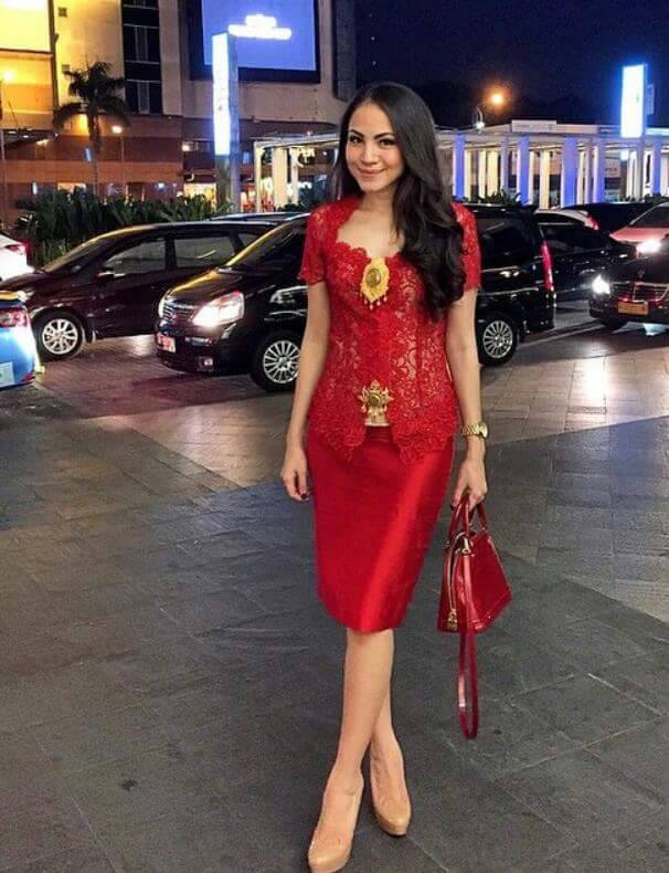  Kebaya  Broklat Merah Cantik Inspirasi Kebaya  Indonesia