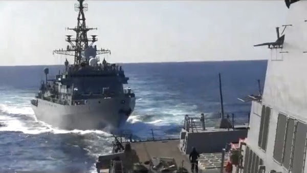 Bersitegang di Laut Arab, Kapal Perang AS dan Kapal Rusia Nyaris Tabrakan