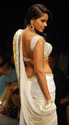 sameera reddy, fashion show, sexy back, dusky beauty, bollywood actress, hot photos, sexy pictures