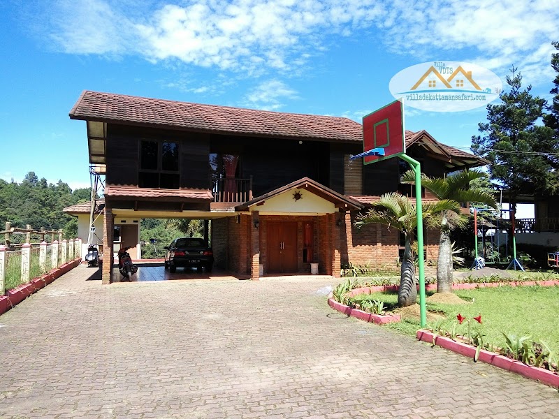 Paling Keren 25+ Villa Kayu Puncak Taman Safari