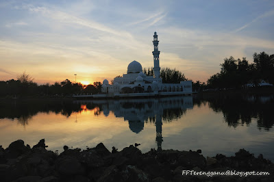 masjid terapung