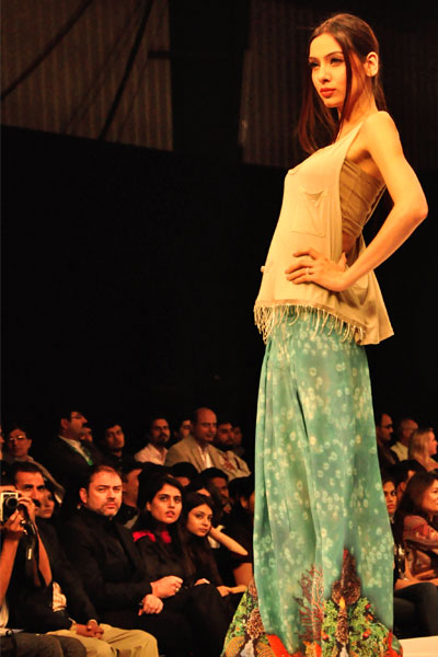 Fashion Week 2011 Pakistan on High Textile  Sunsilk Fashion Week Karachi 2011