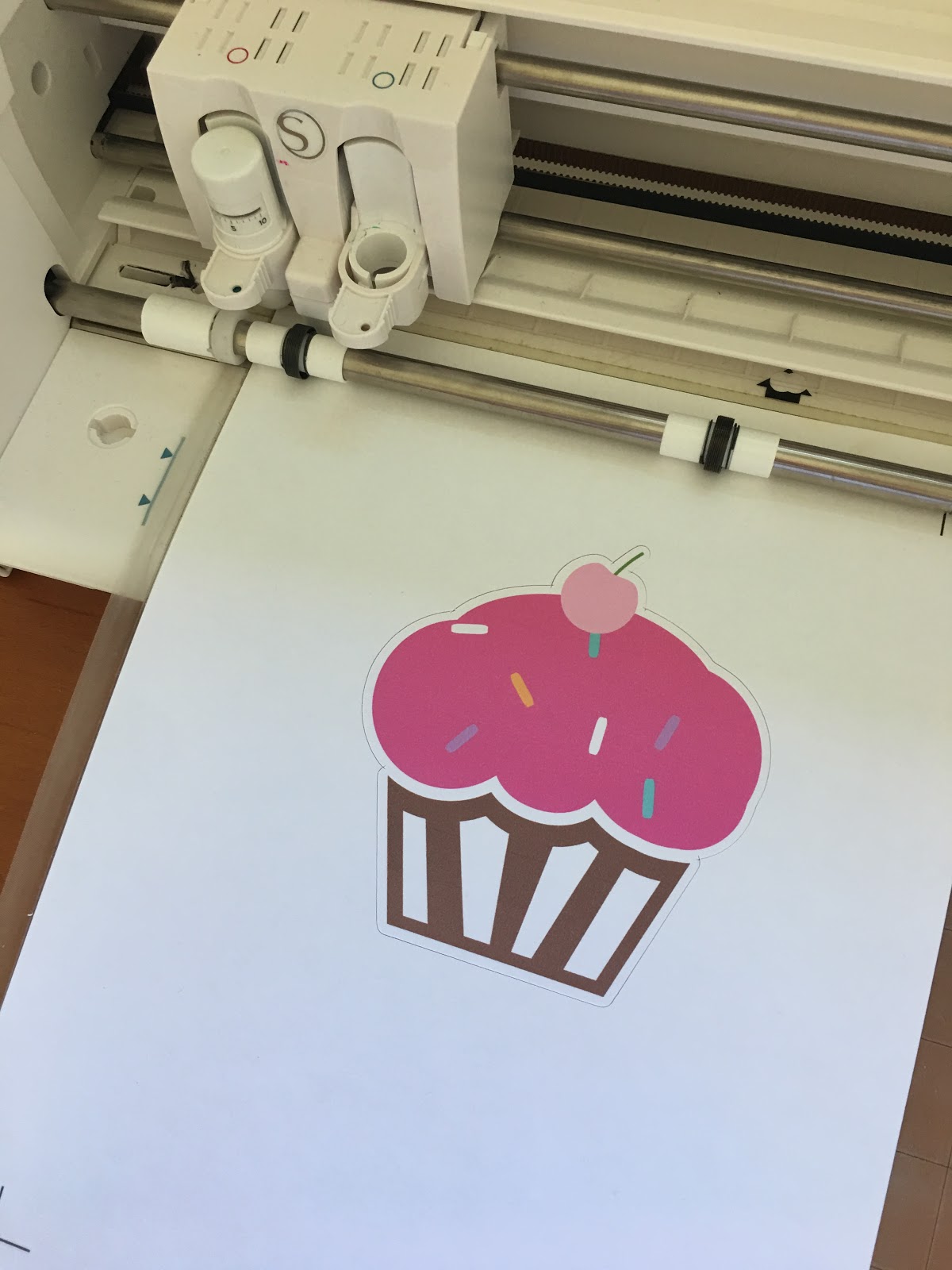 Beginner Silhouette  Print  and Cut  Tutorial for V4 Free 