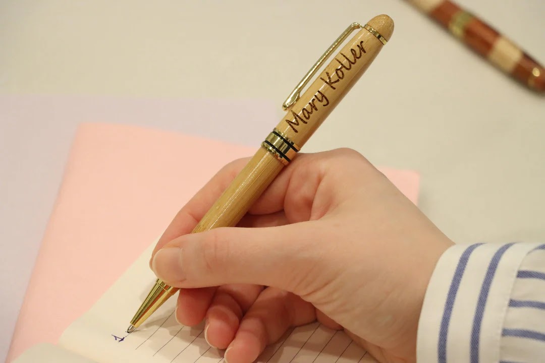 logo pens