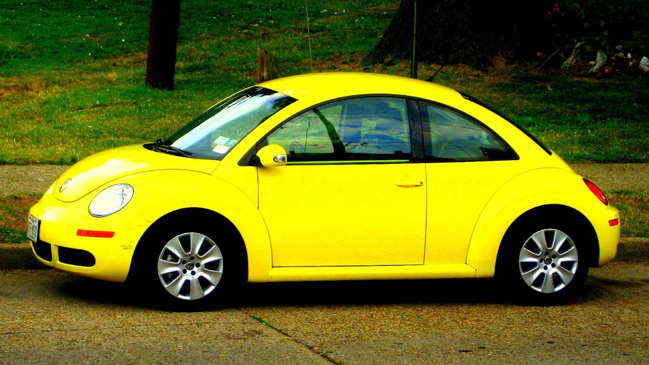 Herbie - Yellow Beetle Car