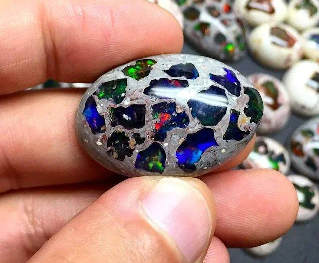 Cantera matrix opal