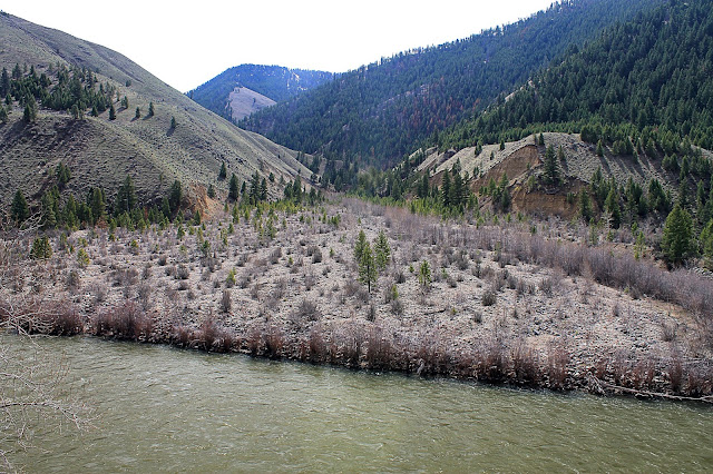 Salmon River Idaho geology travel field trip photography Spring snow mountains outdoors nature hiking camping copyright rocdoctravel.com