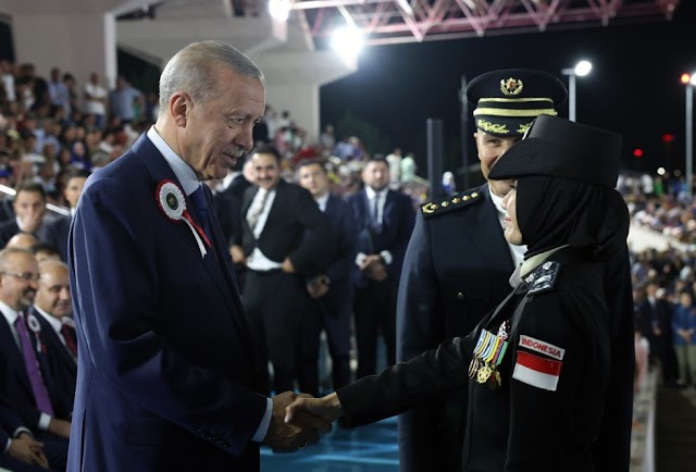 Bikin Bangga, 3 Anggota Polri Diwisuda Langsung Presiden Erdogan Usai Ikuti Pendidikan 2 Tahun di Turki