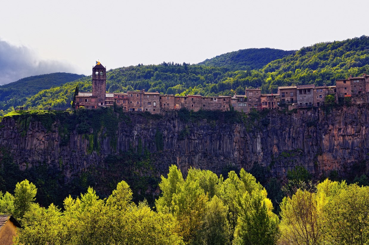 Let s travel the world The city of rocks Castellfollit 