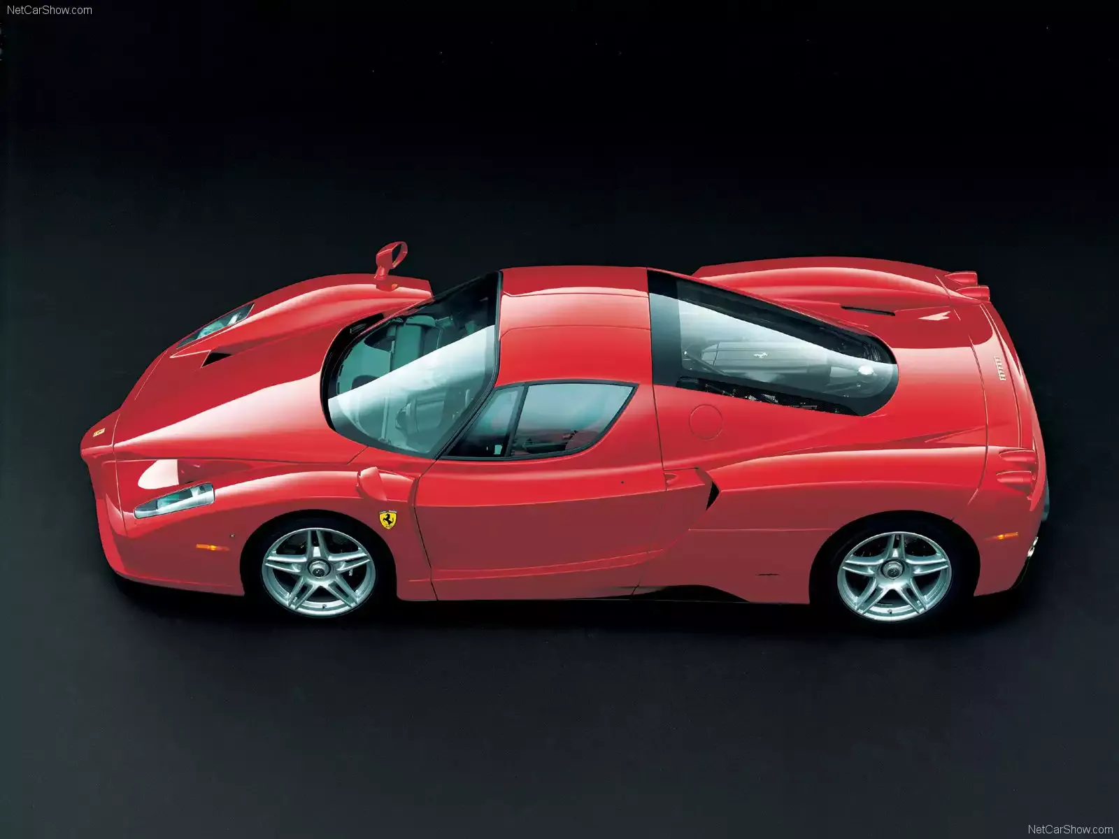Hình ảnh siêu xe Ferrari Enzo 2002 & nội ngoại thất