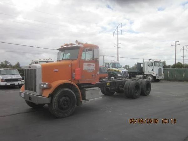 1991 Peterbilt Daycab 3 Axle Chassis
