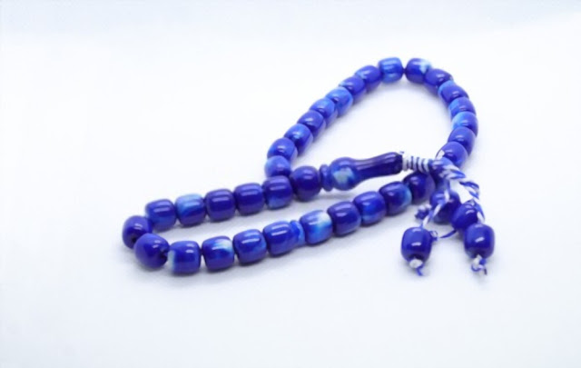 This tasbih beads is made totally of metal handmade of an excellent metallic white gloss