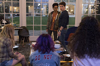 Gregg Sulkin and Rhenzy Feliz in Marvel's Runaways (61)