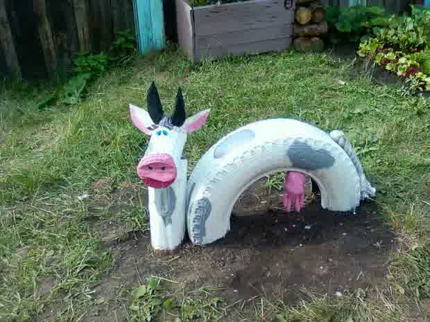 animal shaped garden decor using old tires