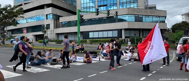 Universitarios que sí quieren recibir lecciones interponen denuncia contra manifestantes