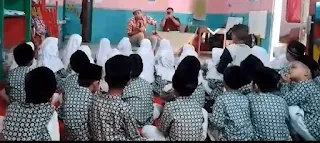 Dongeng yang seru bersama Kak AL Mendongeng di Depan Anak-Anak TK dengan Cerita Inspiratif