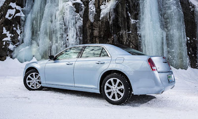 2013 Chrysler 300 Glacier