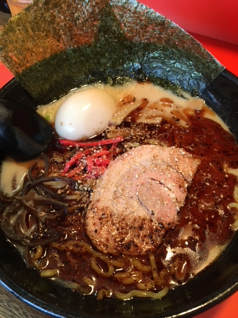 black tonkotsu ramen