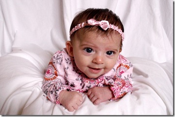 Elaine 11 Weeks Home Portraits 4x6