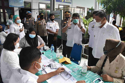 Wabup Deli Serdang HM Ali Yusuf Siregar Tinjau Pelaksanaan Vaksin Covid-19 Di Puskesmas Hamparan Perak