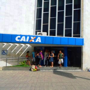 CAIXA abre 770 agências neste sábado (5) para pagamento do auxílio e FGTS emergenciais