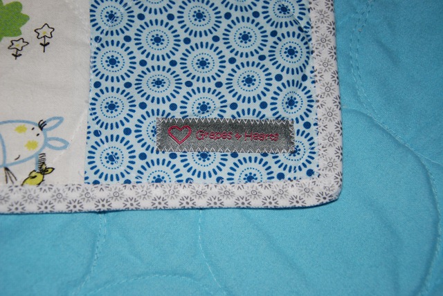 Hues Quilt Tag and Binding