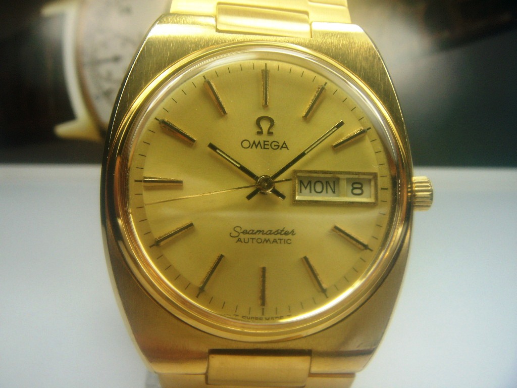 ... 1022 day date men s watch in gold plaque case gold dial price rm1850
