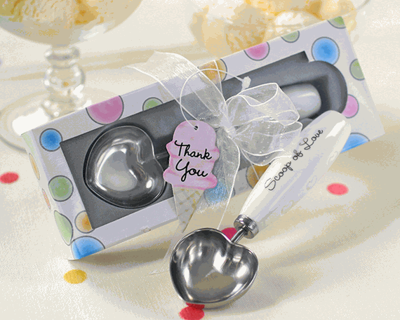 Heart Design Ice Cream Scoop Wedding Favors in Parlor Gift Box