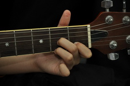  Simple : Guitar : à¸à¸²à¸£à¸ˆà¸±à¸šà¸„à¸­à¸£à¹Œà¸
