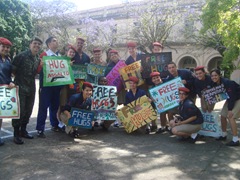 free hugs 025