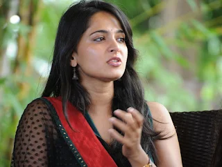  Actress Anushka shetty Looking Cute and Lovely Pics