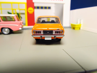 tomica limited vintage orange galant