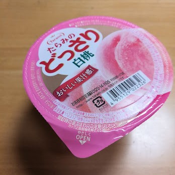 Japanese jelly of peach