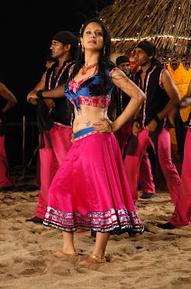 Pooja bose latest hot dance stillls