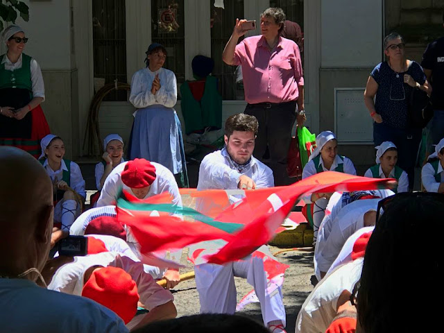 Resultat d'imatges de SAN NICOLAS DANTZ-ANGO