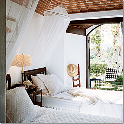 tbh-bed-4-l coastal living