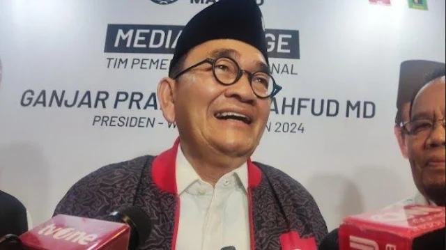 Ruhut Semprot Mulyono Minta Maaf dengan Tampang Memelas di Akhir Jabatan: Hahaha Basi!