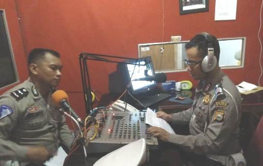 Sat Lantas Polres Kep. Selayar, Sosialisasi Ops. Zebra 2018 Lewat Radio Lokal