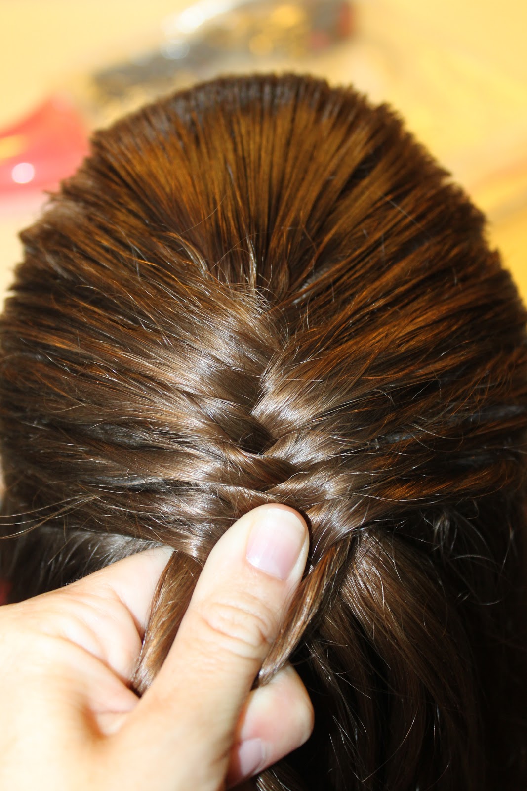 Hairstyles for girls.. the wright hair: 1/2 fish tail braid