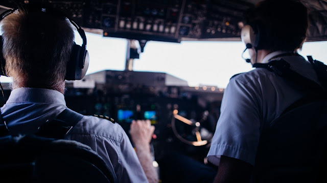 pilihan sekolah pilot di Indonesia