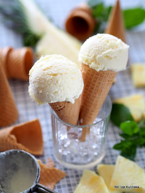 lody pina colada , ananas , mleczko kokosowe , domowa lodziarnia , desery mrożone , ice cream 