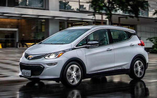 GM fará recall de 69 mil Chevrolet Bolt 2017-2019 por risco de incêndio