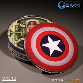 Mezco San Diego Comic-Con 2016 Exclusive ONE 12 COLLECTIVE Marvel Comics Captain America Deluxe Classic Version Figure