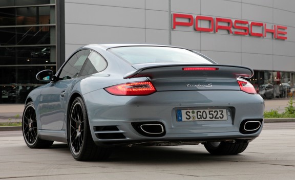 With 500 hp the Porsche 911 Turbo is not exactly anemic